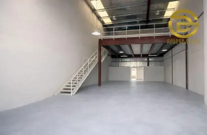 Warehouse - Studio - 1 Bathroom for rent in Dubai Investment Park 1 (DIP 1) - Dubai Investment Park (DIP) - Dubai