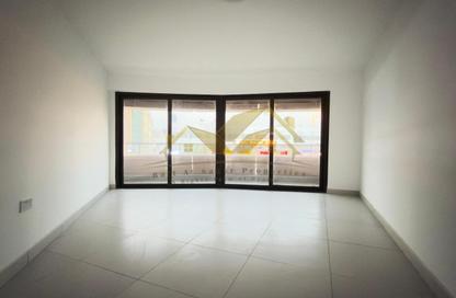 Apartment - 2 - 2 for rent in Karama Park Area - Al Karama - Bur Dubai - Dubai Apartment - 2 - 2 for rent in Karama Park Area - Al Karama - Bur Dubai - Dubai