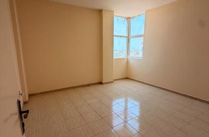 Apartment - 1 Bedroom - 1 Bathroom for rent in Blue Tower - Al Majaz 3 - Al Majaz - Sharjah
