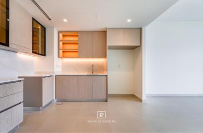 Apartment - 1 - 1 for rent in Golf Heights - The Views - Dubai