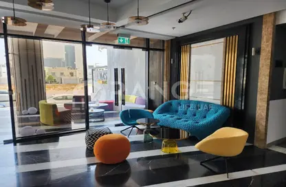 النزل و الشقق الفندقية - 2 غرف نوم - 1 حمام للبيع في بناية دي ام اس - منطقة 14 - قرية جميرا الدائرية - دبي