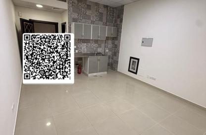 Apartment - Studio - 1 Bathroom for rent in Al Butina 9 Building - Al Butina - Sharjah Apartment - Studio - 1 Bathroom for rent in Al Butina 9 Building - Al Butina - Sharjah