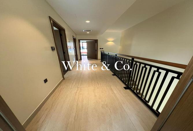 74242318 - Property Image 3