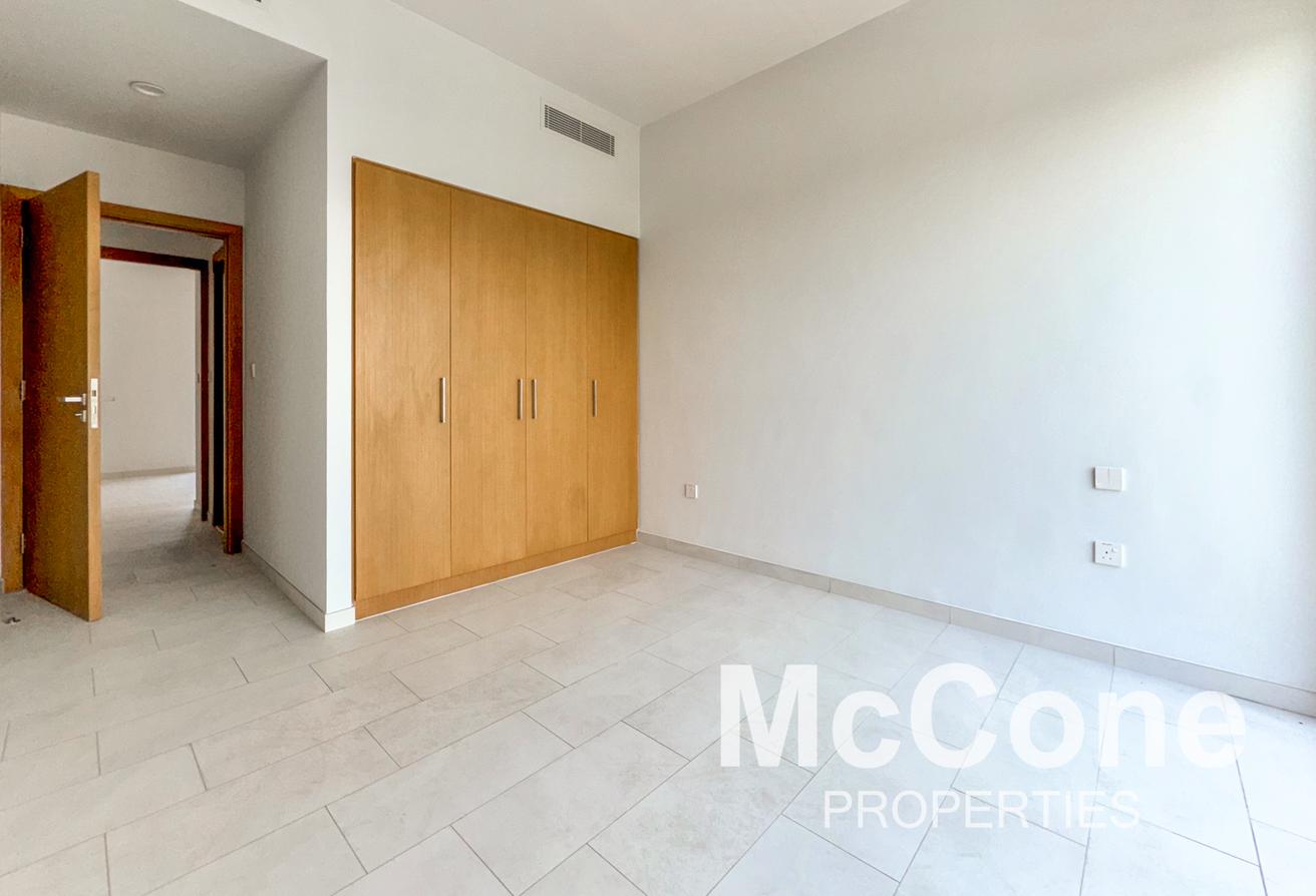 Fully Furnished | Spacious | Near Pool photo 9