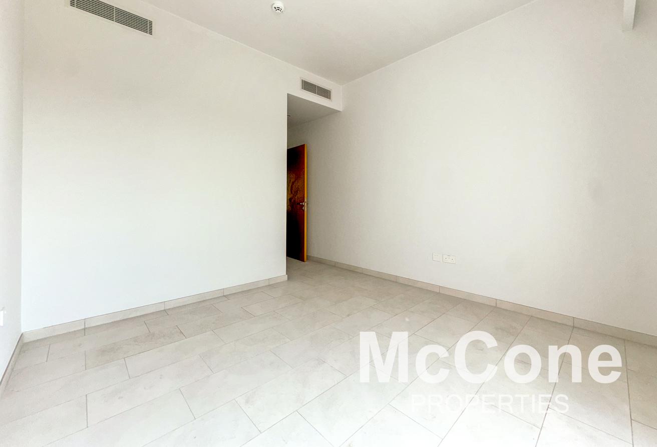 Fully Furnished | Spacious | Near Pool photo 11