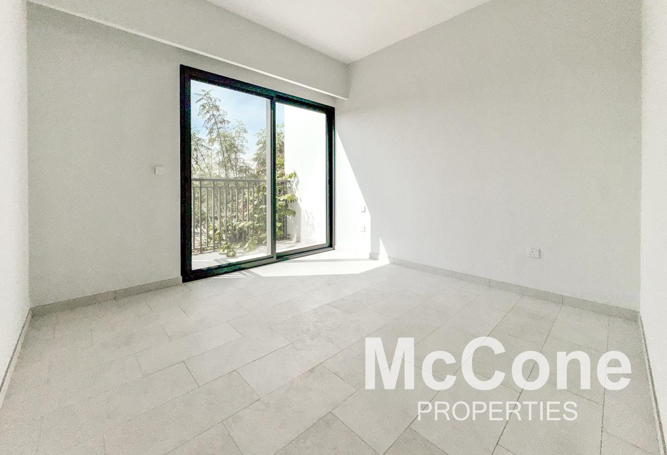 Fully Furnished | Spacious | Near Pool photo 8