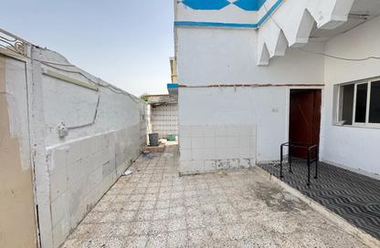 Villa - Studio - 3 Bathrooms for sale in Al Sabkha - Al Riqqa - Sharjah