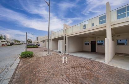 Villa - 3 - 5 for sale in Pacifica - Damac Hills 2 - Dubai Villa - 3 - 5 for sale in Pacifica - Damac Hills 2 - Dubai