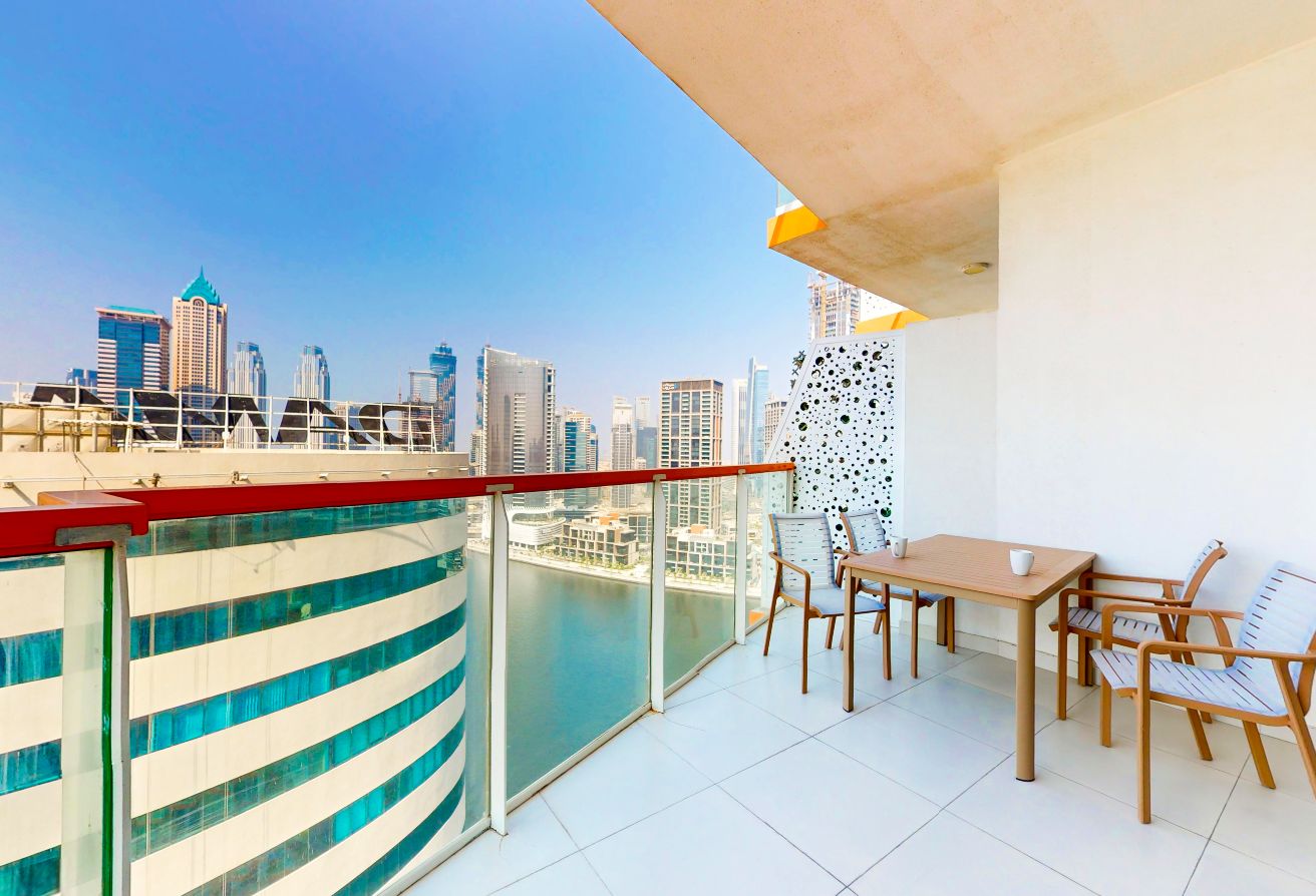 Canal View | High Floor | Prime Location