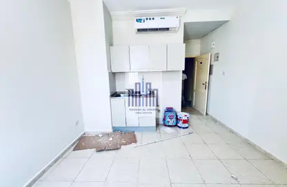 Apartment - Studio - 1 Bathroom for rent in Fire Station Road - Muwaileh - Sharjah