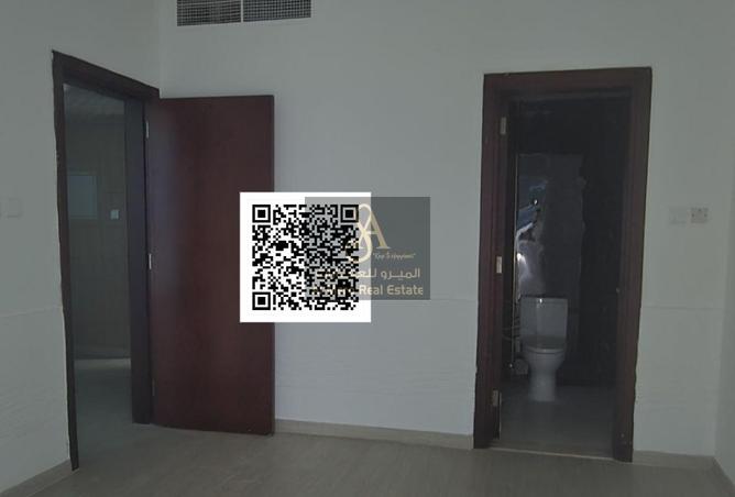 73877559 - Property Image 3