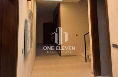 Villa - 5 - 7 for sale in Alreeman II - Al Shamkha - Abu Dhabi