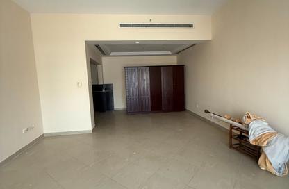 Apartment - 2 Bedrooms - 3 Bathrooms for sale in Al Majaz 1 - Al Majaz - Sharjah Apartment - 2 Bedrooms - 3 Bathrooms for sale in Al Majaz 1 - Al Majaz - Sharjah