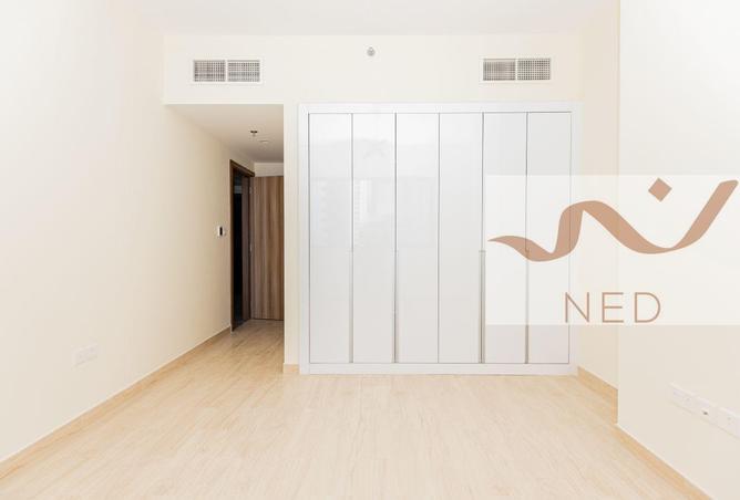 60517435 - Property Image 3