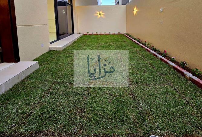 129779300 - Property Image 2
