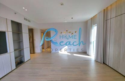 Apartment - 3 Bedrooms - 4 Bathrooms for rent in Waters Edge - Yas Island - Abu Dhabi