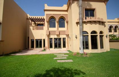 Villa - 4 - 5 for rent in Canal Cove Frond L - Canal Cove Villas - Palm Jumeirah - Dubai