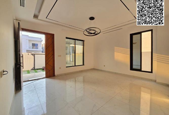 94011837 - Property Image 3