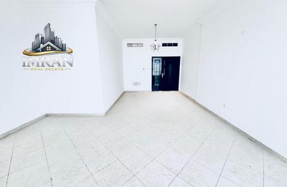Apartment - 3 Bedrooms - 3 Bathrooms for rent in New Al Taawun Road - Al Taawun - Sharjah