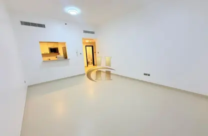 Apartment - 1 Bedroom - 2 Bathrooms for rent in Jeewar - District 11 - Jumeirah Village Circle - Dubai
