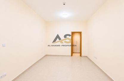 Apartment - Studio - 1 Bathroom for rent in Abdul Rahim Mohd Al Zarooni Building - Al Mankhool - Bur Dubai - Dubai Apartment - Studio - 1 Bathroom for rent in Abdul Rahim Mohd Al Zarooni Building - Al Mankhool - Bur Dubai - Dubai
