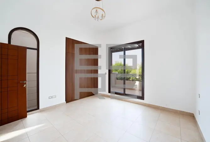 151911920 - Property Image 3