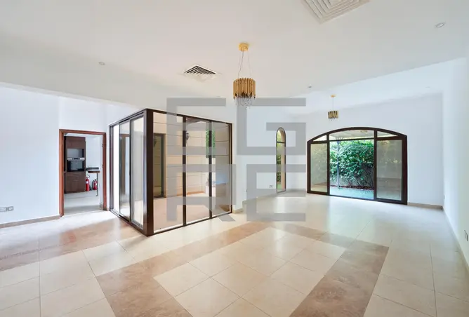 151911920 - Property Image 2