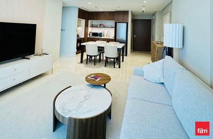 Apartment - 1 Bedroom - 1 Bathroom for sale in Palace Beach Residence Tower 2 - Palace Beach Residence - EMAAR Beachfront - Dubai Harbour - Dubai