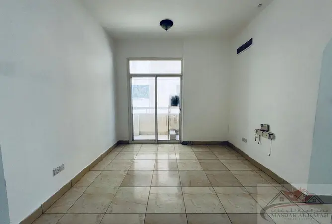 127022404 - Property Image 2
