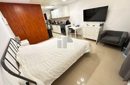 Apartment - Studio - 1 for rent in Park Tower A - Park Towers - DIFC - Dubai