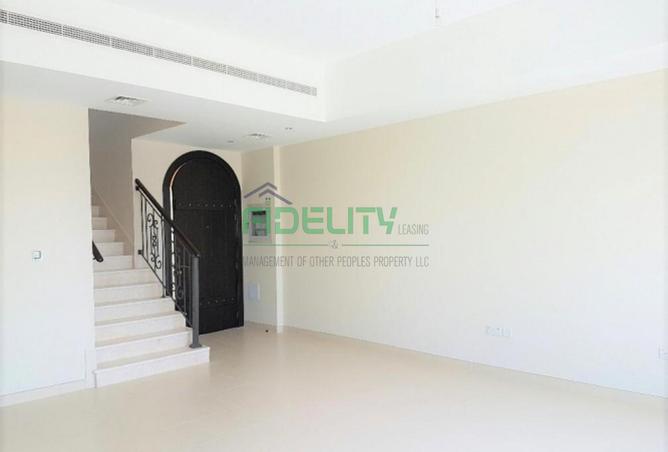 2P8htGDZmgS - Property Main Image