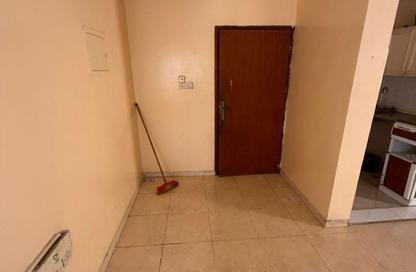 Apartment - Studio - 1 Bathroom for rent in Al Butina 9 Building - Al Butina - Sharjah Apartment - Studio - 1 Bathroom for rent in Al Butina 9 Building - Al Butina - Sharjah