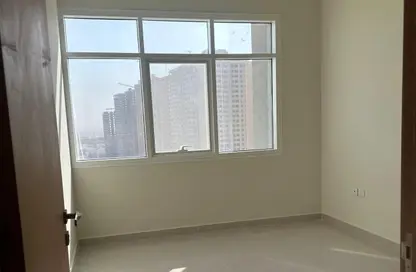 شقة - 2 غرف نوم - 3 حمامات للايجار في جلف تاور - مدينة الإمارات - عجمان