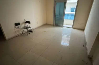 Apartment - 1 Bedroom - 1 Bathroom for rent in Al Khan - Sharjah