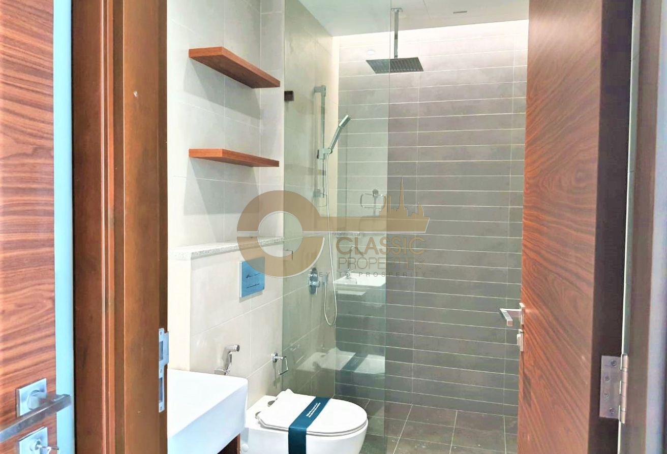 LARGE BALCONY | OPEN PLAN KITCHEN | NEAR PARK photo 6