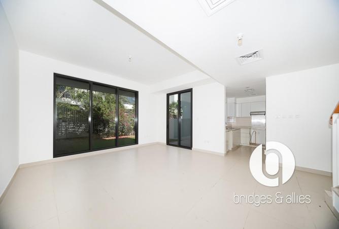 93147004 - Property Image 3