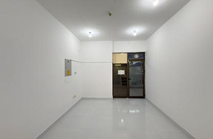 Shop - Studio for rent in Nasser Lootah Building Block B - Al Twar 1 - Al Twar - Dubai