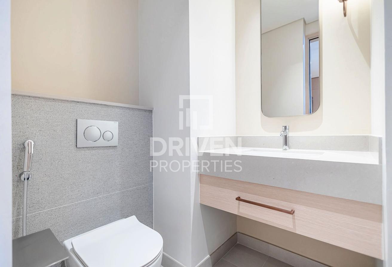 Burj Khalifa View | Prime Location | Elegant Unit photo 13