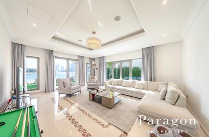Villa - 4 - 3 for rent in Garden Homes Frond A - Garden Homes - Palm Jumeirah - Dubai
