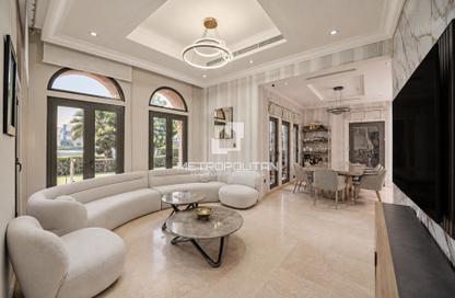 Villa - 3 - 4 for sale in Canal Cove Frond I - Canal Cove Villas - Palm Jumeirah - Dubai
