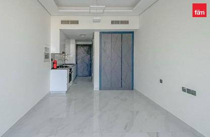 Apartment - Studio - 1 for rent in Samana Golf Avenue - Dubai Studio City - Dubai
