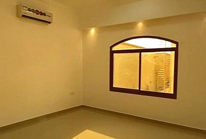 73852382 - Property Image 3