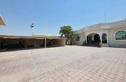 Villa - 6 - 7 for sale in Al Ramaqiya - Wasit - Sharjah