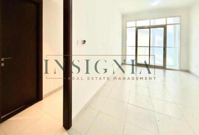 Vacant Spacious Layout High Demand Well Maintained