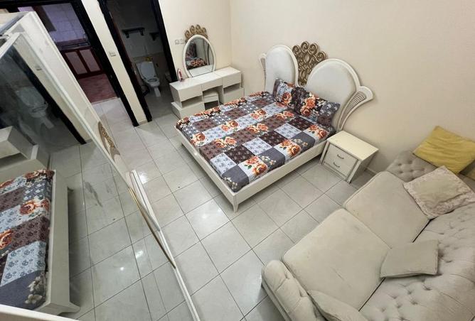 121114003 - Property Main Image