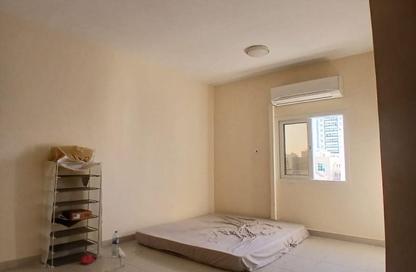 Apartment - Studio - 1 Bathroom for rent in Al Nabba - Sharjah