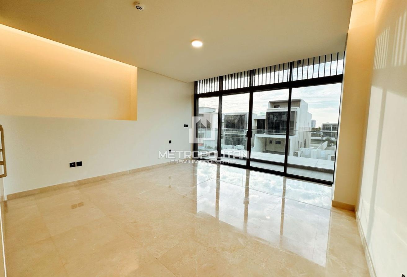Luxurious 5 Bedroom | Private Pool | Brand New photo 18