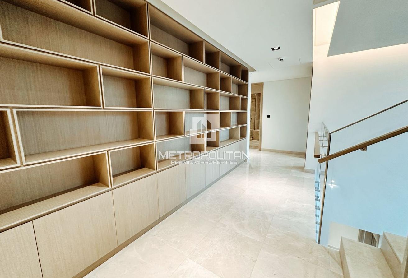 Luxurious 5 Bedroom | Private Pool | Brand New photo 13