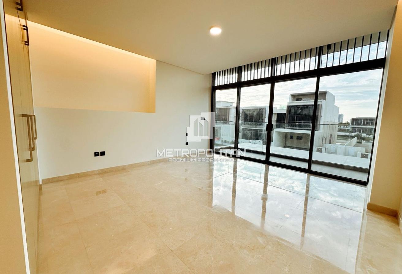 Luxurious 5 Bedroom | Private Pool | Brand New photo 19