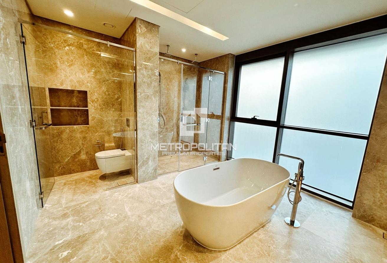 Luxurious 5 Bedroom | Private Pool | Brand New photo 22